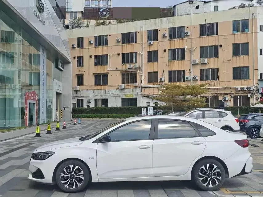 2020 Chevrolet Monza 1.3T 163HP L3 6AT,autocango,china used car exporter,china ev exporter,chinese used car exporter,chinese used ev exporter