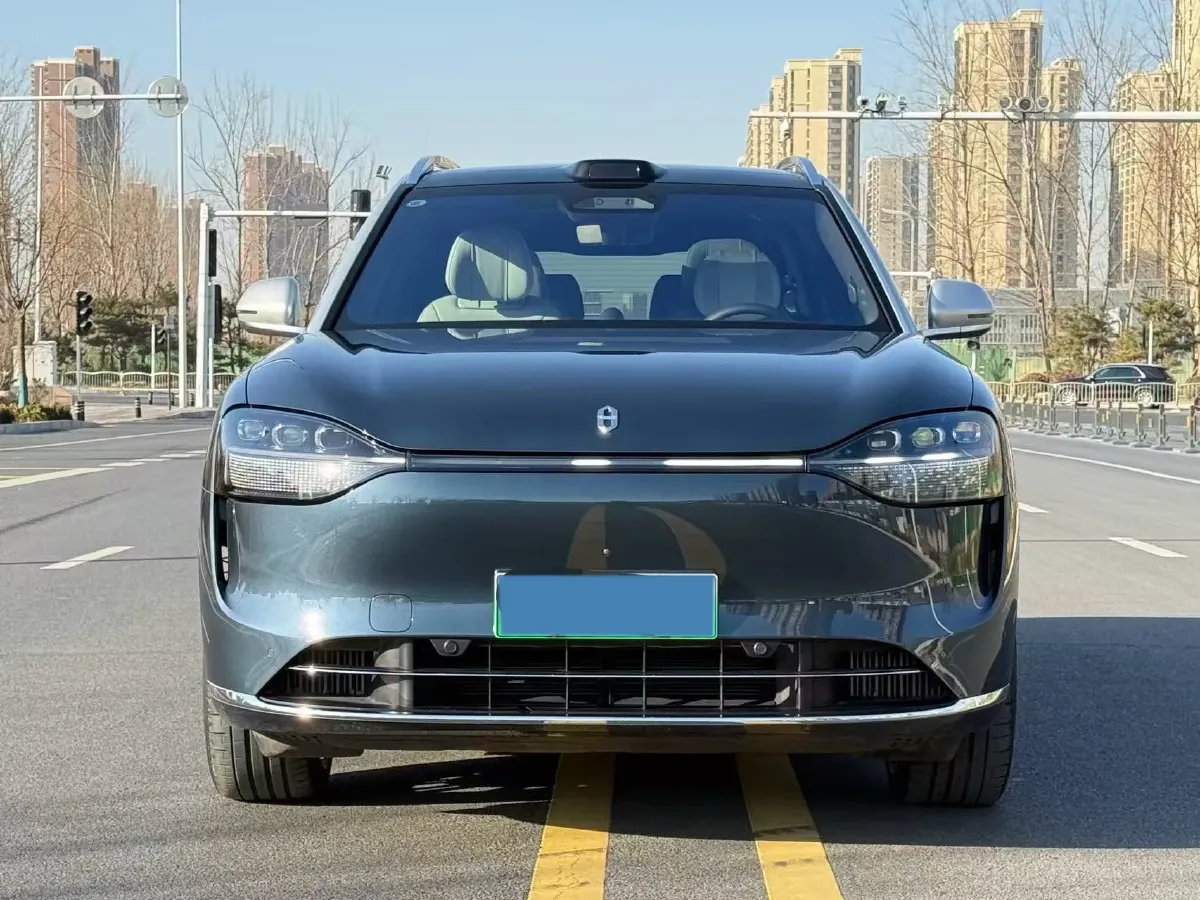 2024 AITO AITO M9 1.5T 152HP L4 REEV 42KWH,autocango,china used car exporter,china ev exporter,chinese used car exporter,chinese used ev exporter