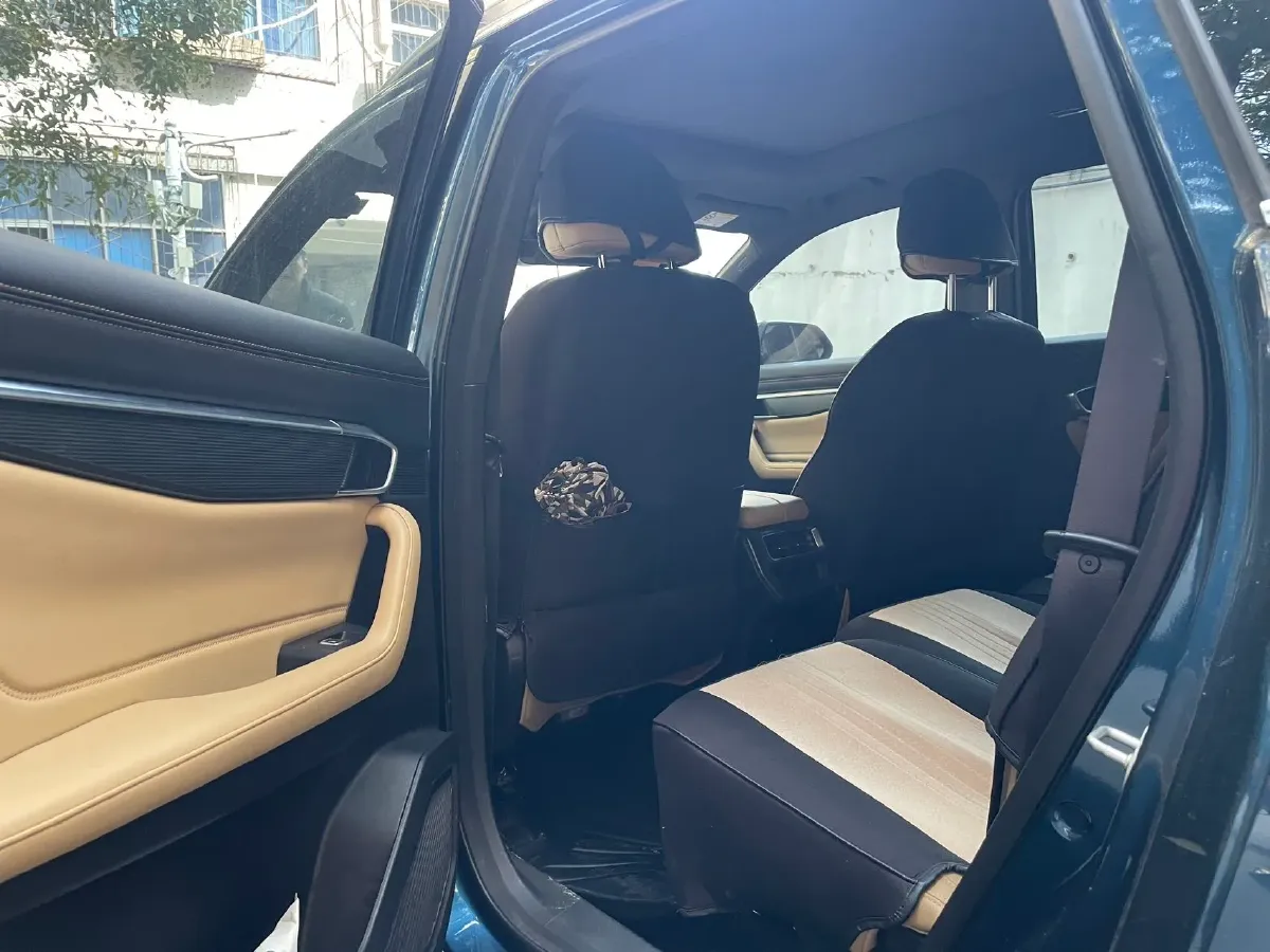 2023 Geely Okavango L 2.0T 218HP L4 7DCT,autocango,china used car exporter,china ev exporter,chinese used car exporter,chinese used ev exporter