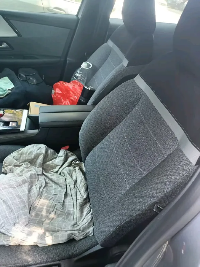 2025 Geely Preface 1.5T 181HP L4 7DCT,autocango,china used car exporter,china ev exporter,chinese used car exporter,chinese used ev exporter