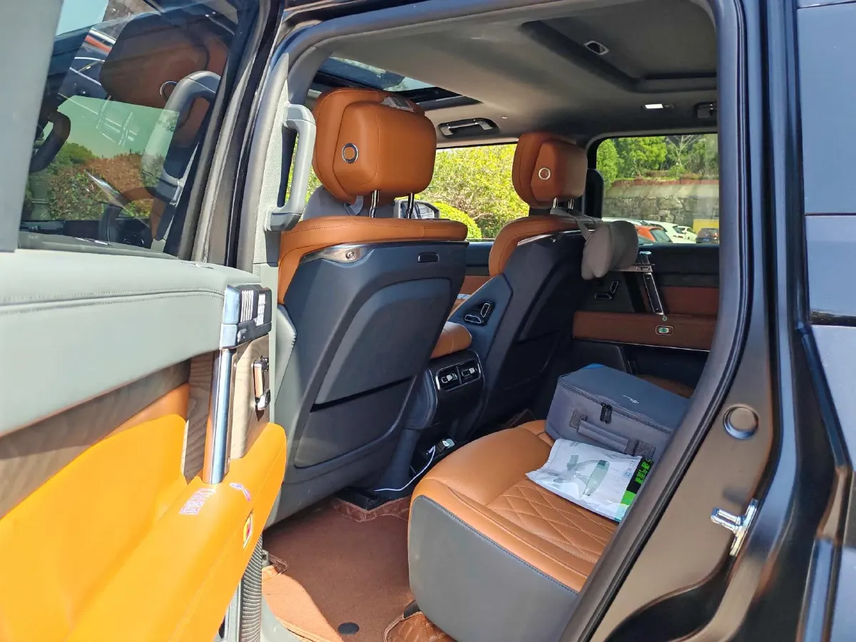 2023 M Hero 917 REEV 197HP 2AT REEV 65.8KWH,autocango,china used car exporter,china ev exporter,chinese used car exporter,chinese used ev exporter