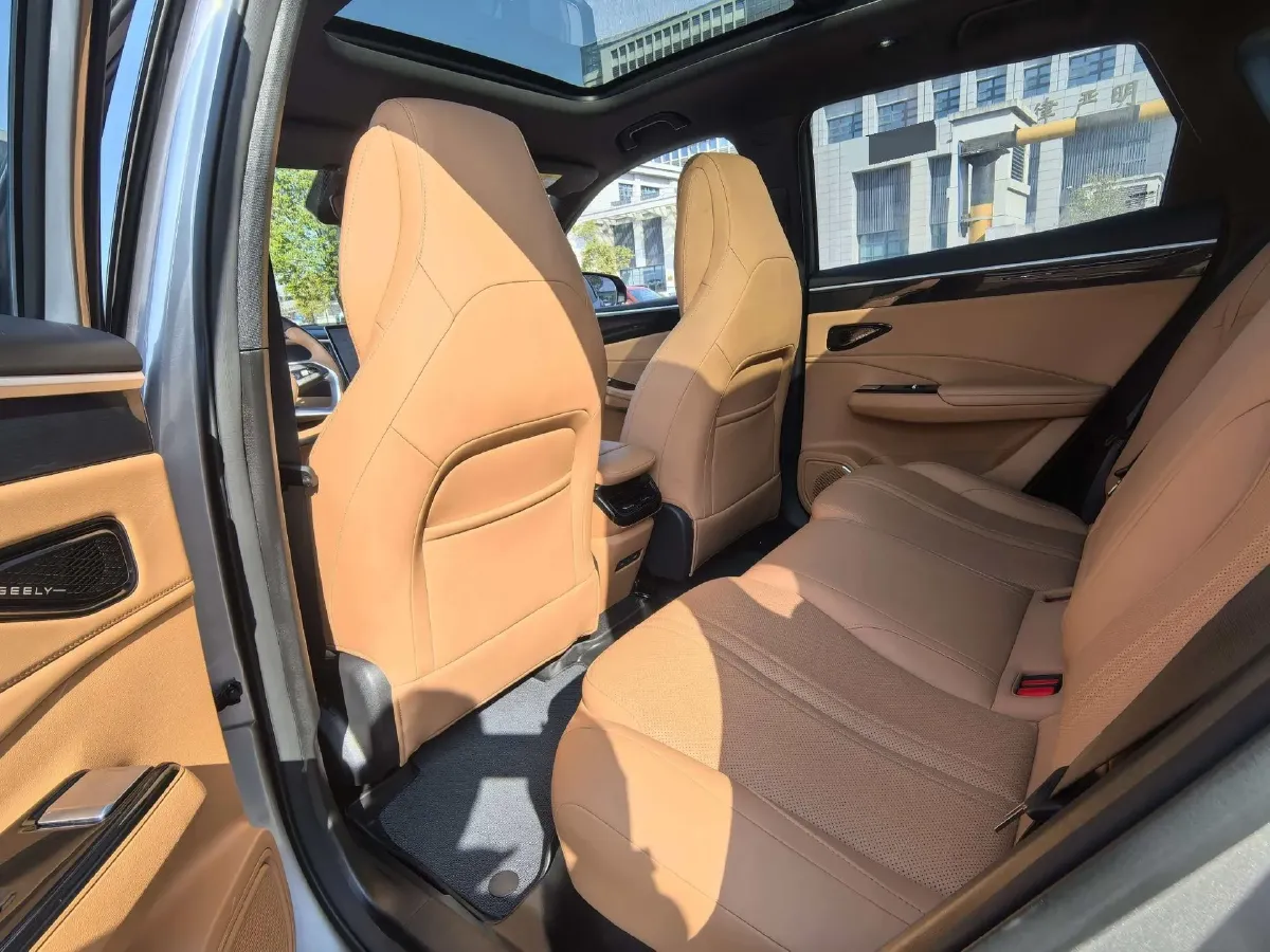 2025 Geely Galaxy L7 1.5L 112HP L4 1DHT PHEV 18.4KWH,autocango,china used car exporter,china ev exporter,chinese used car exporter,chinese used ev exporter