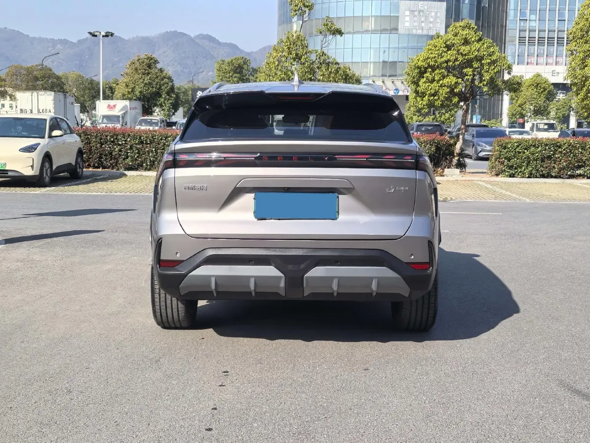 2025 Geely Galaxy L7 1.5L 112HP L4 1DHT PHEV 18.4KWH,autocango,china used car exporter,china ev exporter,chinese used car exporter,chinese used ev exporter