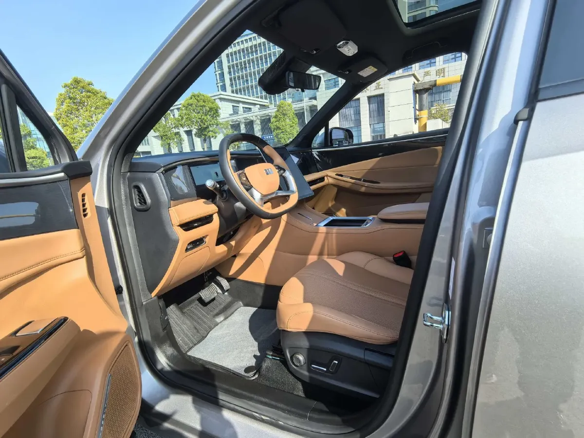 2025 Geely Galaxy L7 1.5L 112HP L4 1DHT PHEV 18.4KWH,autocango,china used car exporter,china ev exporter,chinese used car exporter,chinese used ev exporter