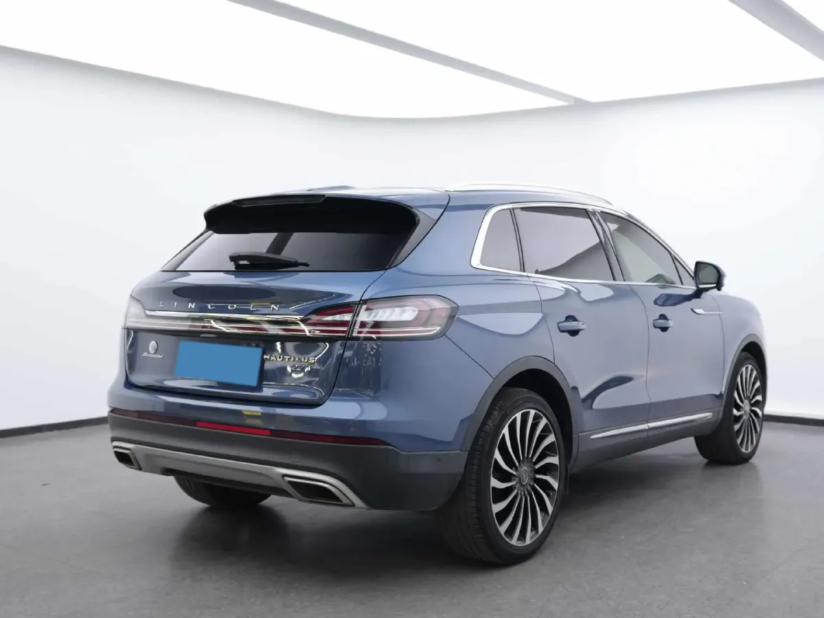 2021 Lincoln Nautilus 2.7T 322HP V6 8AT,autocango,china used car exporter,china ev exporter,chinese used car exporter,chinese used ev exporter