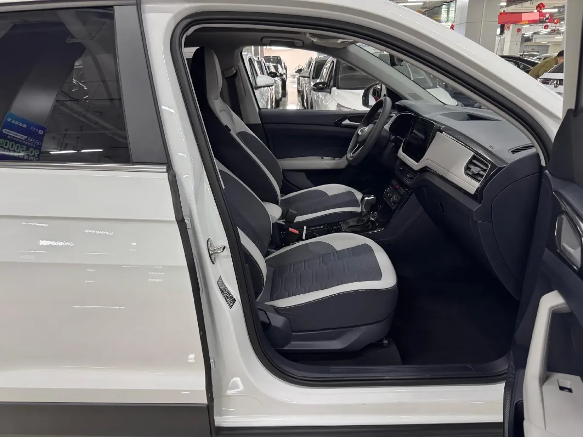 2025 Volkswagen Tharu 1.5L 110HP L4 6AT,autocango,china used car exporter,china ev exporter,chinese used car exporter,chinese used ev exporter