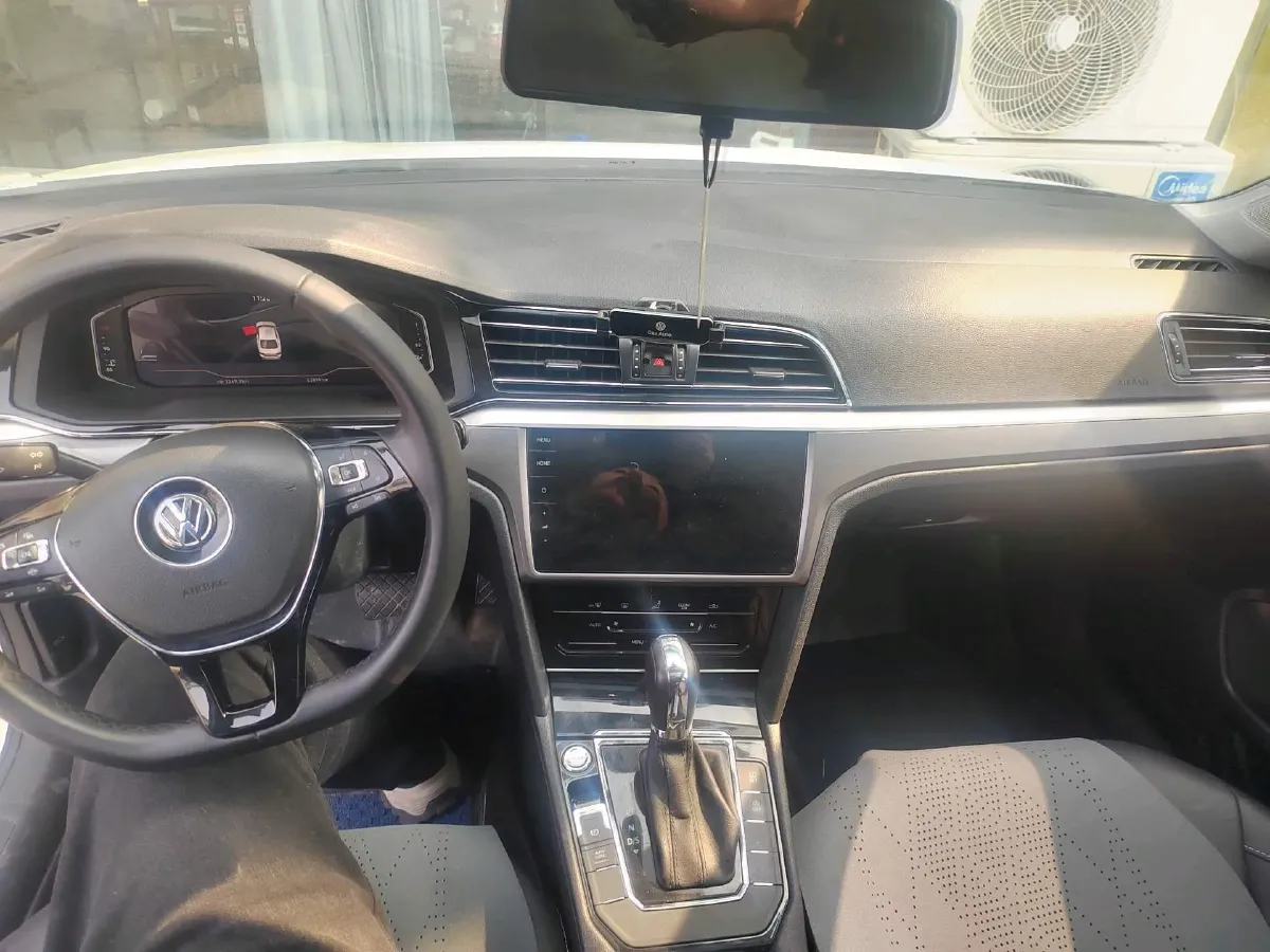 2021 Volkswagen Lamando 1.4T 150HP L4 7DCT,autocango,china used car exporter,china ev exporter,chinese used car exporter,chinese used ev exporter