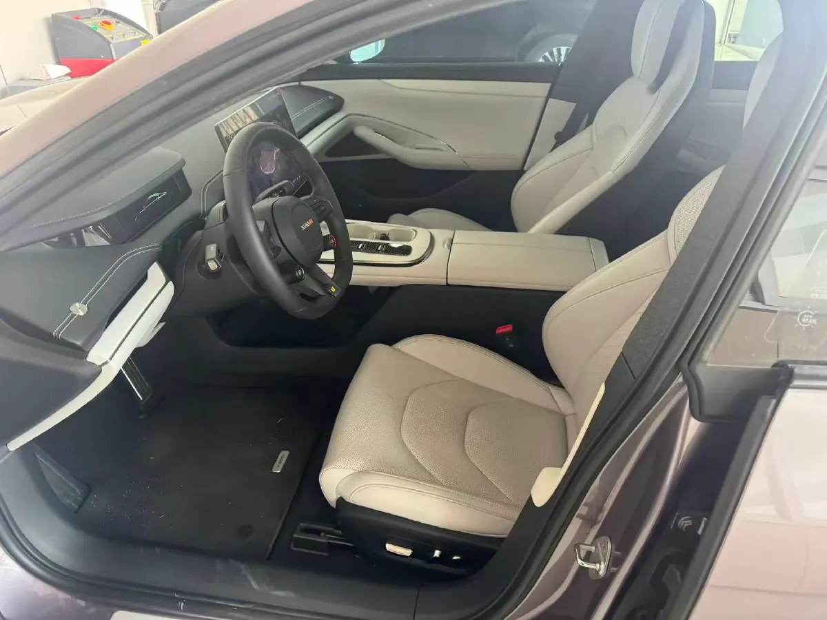 2024 MI SU7 BEV 73.6KWH,autocango,china used car exporter,china ev exporter,chinese used car exporter,chinese used ev exporter