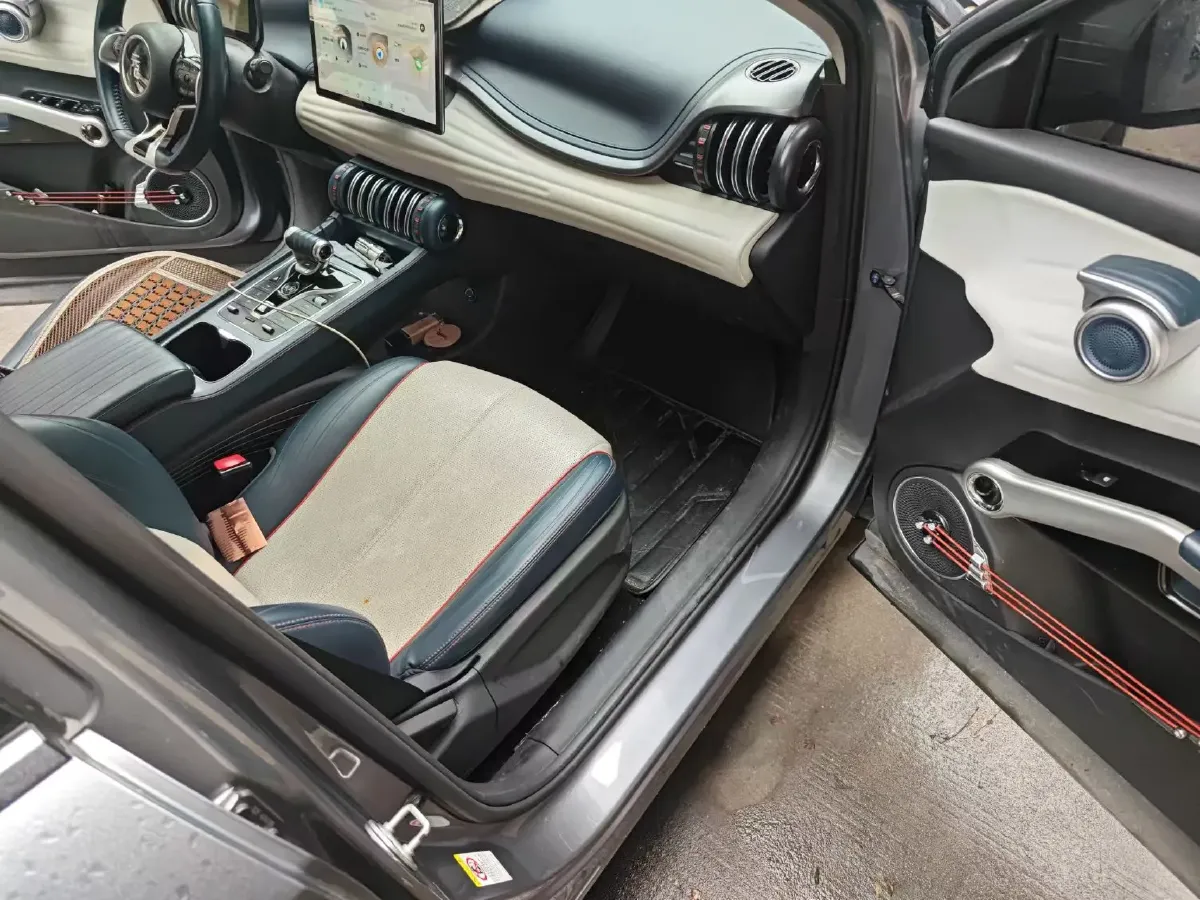 2022 Roewe RX5 MAX 1.5T 181HP L4 6AT,autocango,china used car exporter,china ev exporter,chinese used car exporter,chinese used ev exporter