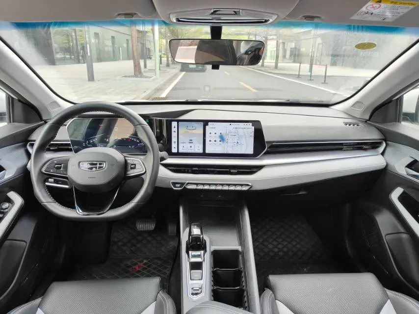 2024 Geely Binray 1.5T 181HP L4 7DCT,autocango,china used car exporter,china ev exporter,chinese used car exporter,chinese used ev exporter