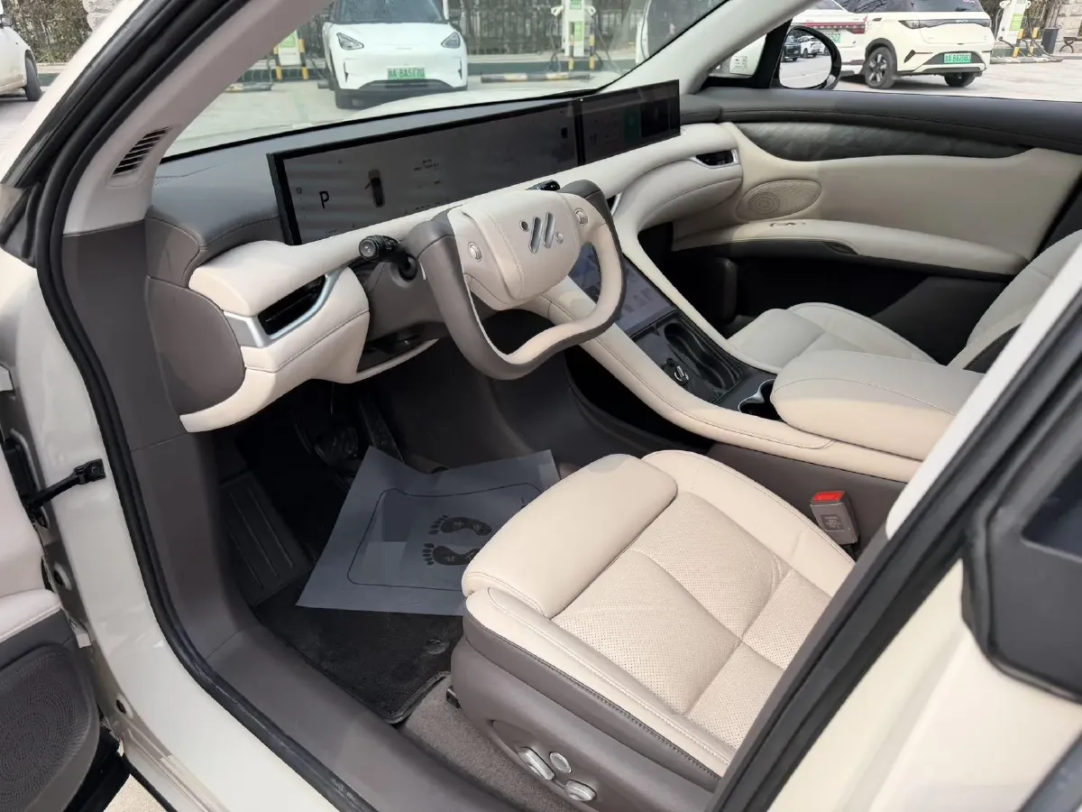 2023 IM LS6 BEV 71KWH,autocango,china used car exporter,china ev exporter,chinese used car exporter,chinese used ev exporter