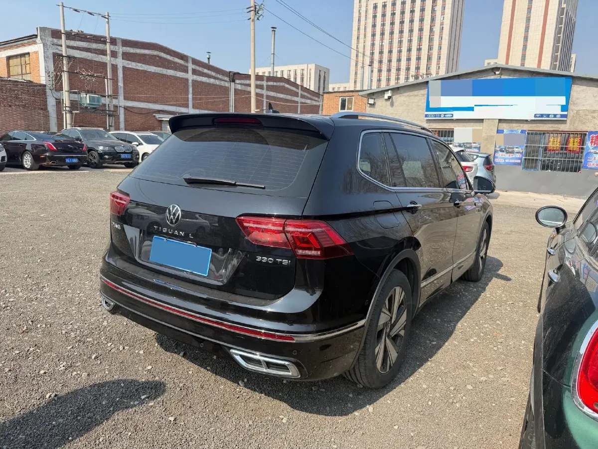 2023 Volkswagen Tiguan L 2.0T 186HP L4 7DCT,autocango,china used car exporter,china ev exporter,chinese used car exporter,chinese used ev exporter