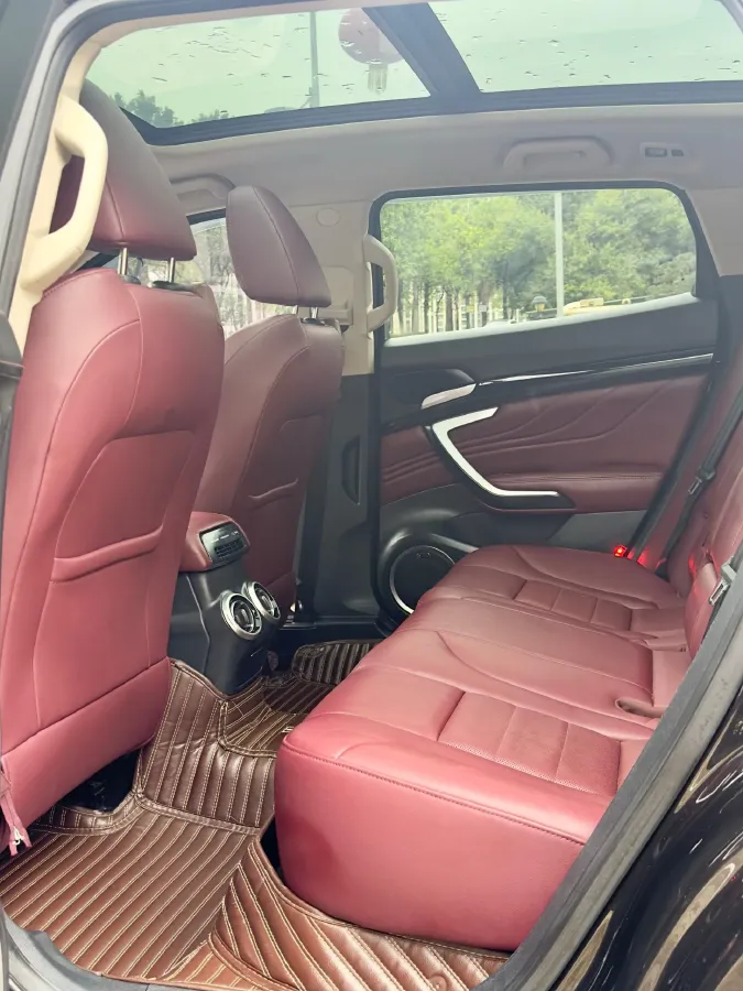 2017 WEY VV7 2.0T 234HP L4 7DCT,autocango,china used car exporter,china ev exporter,chinese used car exporter,chinese used ev exporter