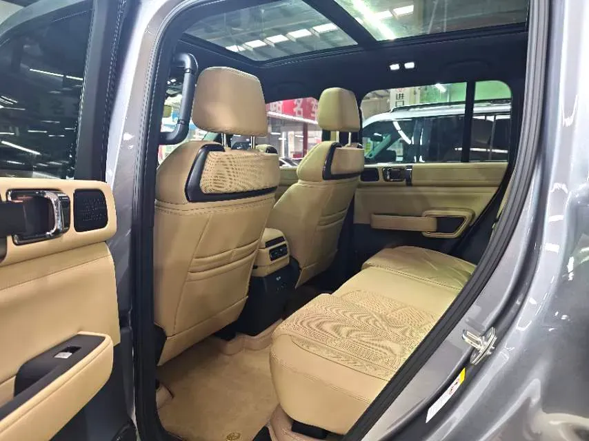 2023 FangChengBao Bao 5 1.5T 194HP L4 E-CVT PHEV 31.8KWH,autocango,china used car exporter,china ev exporter,chinese used car exporter,chinese used ev exporter