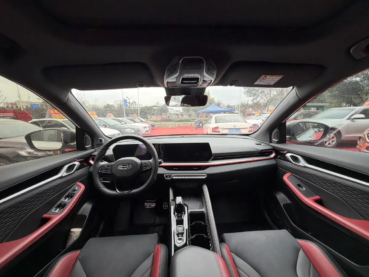 2022 Geely Coolray 1.5T 181HP L4 7DCT,autocango,china used car exporter,china ev exporter,chinese used car exporter,chinese used ev exporter