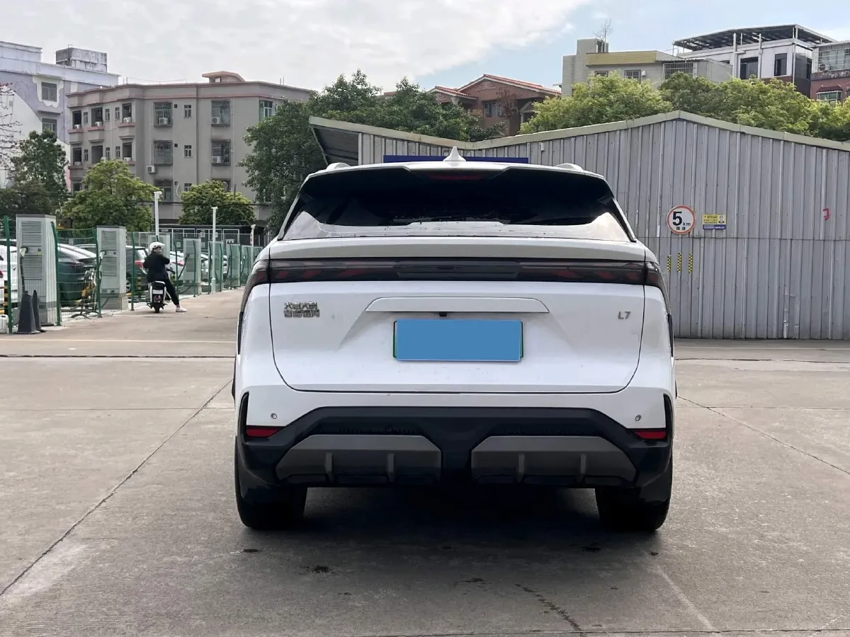 2023 Geely Galaxy L7 1.5T 163HP L4 3DHT PHEV 18.7KWH,autocango,china used car exporter,china ev exporter,chinese used car exporter,chinese used ev exporter