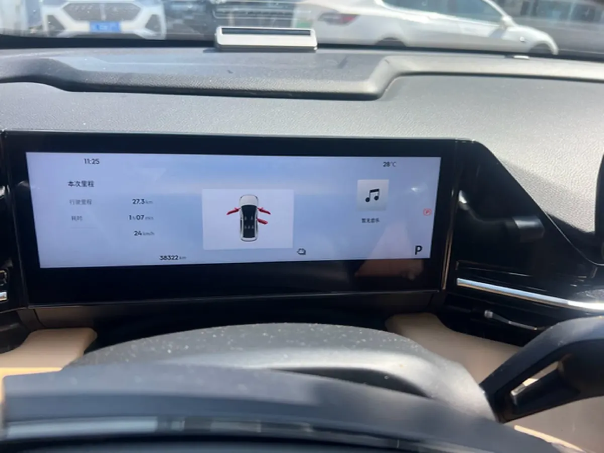 2024 Geely Galaxy L6 1.5T 163HP L4 3DHT PHEV,autocango,china used car exporter,china ev exporter,chinese used car exporter,chinese used ev exporter