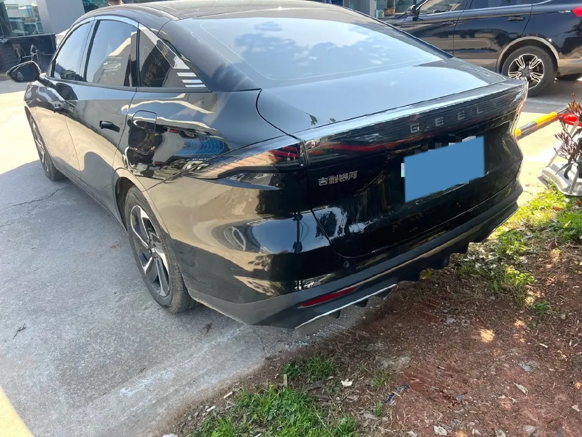 2024 Geely Galaxy L6 1.5T 163HP L4 3DHT PHEV,autocango,china used car exporter,china ev exporter,chinese used car exporter,chinese used ev exporter