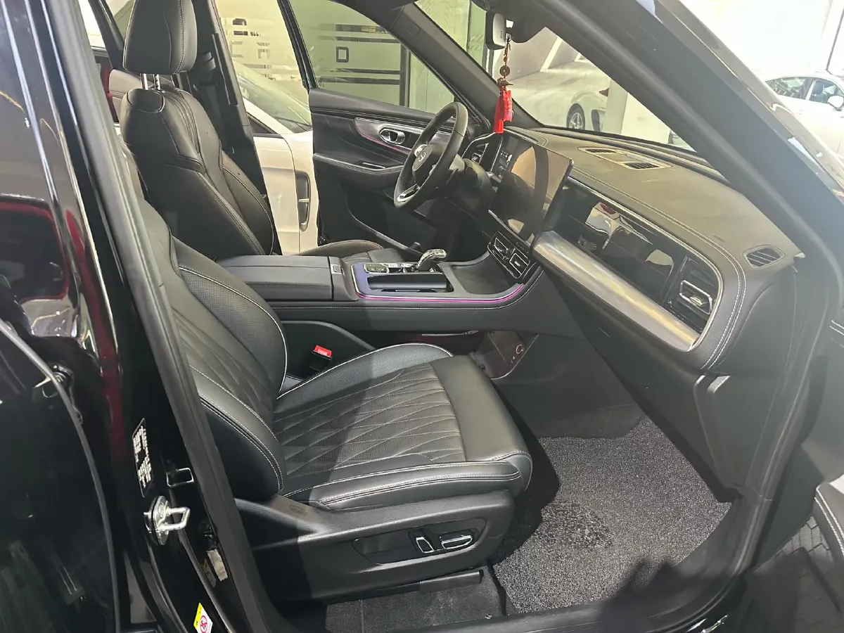 2022 GAC Trumpchi GS8 2.0T 252HP L4 8AT,autocango,china used car exporter,china ev exporter,chinese used car exporter,chinese used ev exporter