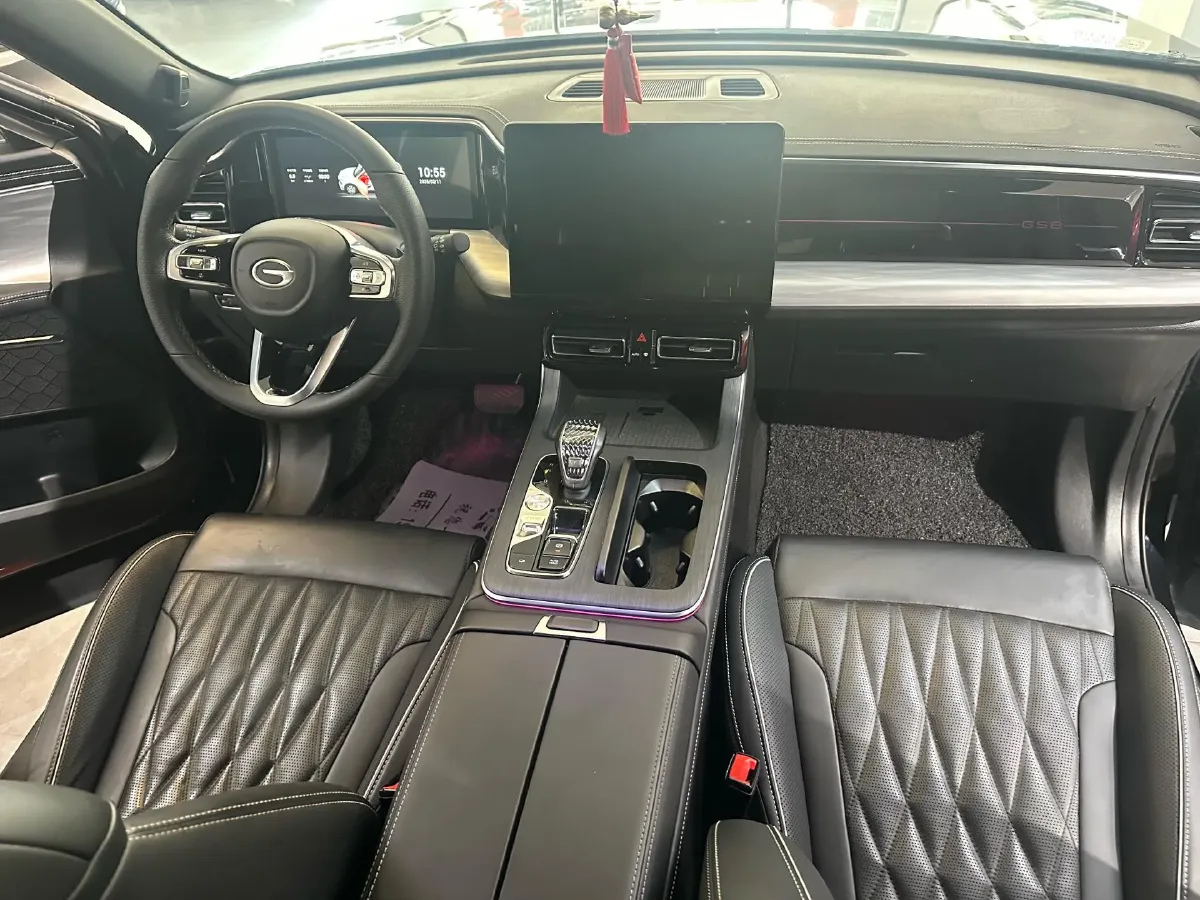 2022 GAC Trumpchi GS8 2.0T 252HP L4 8AT,autocango,china used car exporter,china ev exporter,chinese used car exporter,chinese used ev exporter