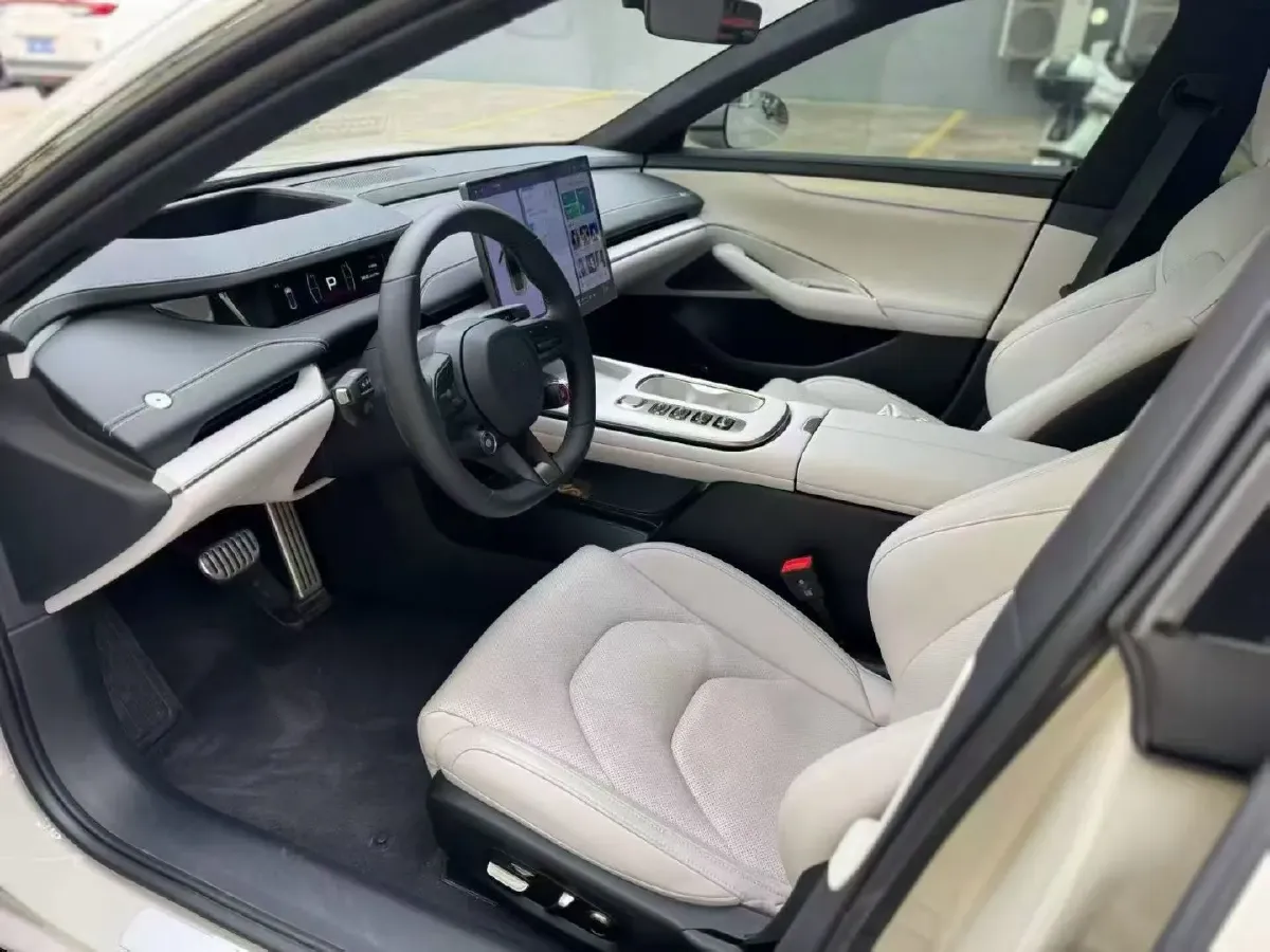 2024 MI SU7 BEV 101KWH,autocango,china used car exporter,china ev exporter,chinese used car exporter,chinese used ev exporter