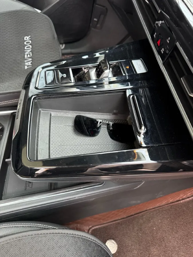 2023 Volkswagen Talagon 2.0T 220HP L4 7DCT,autocango,china used car exporter,china ev exporter,chinese used car exporter,chinese used ev exporter