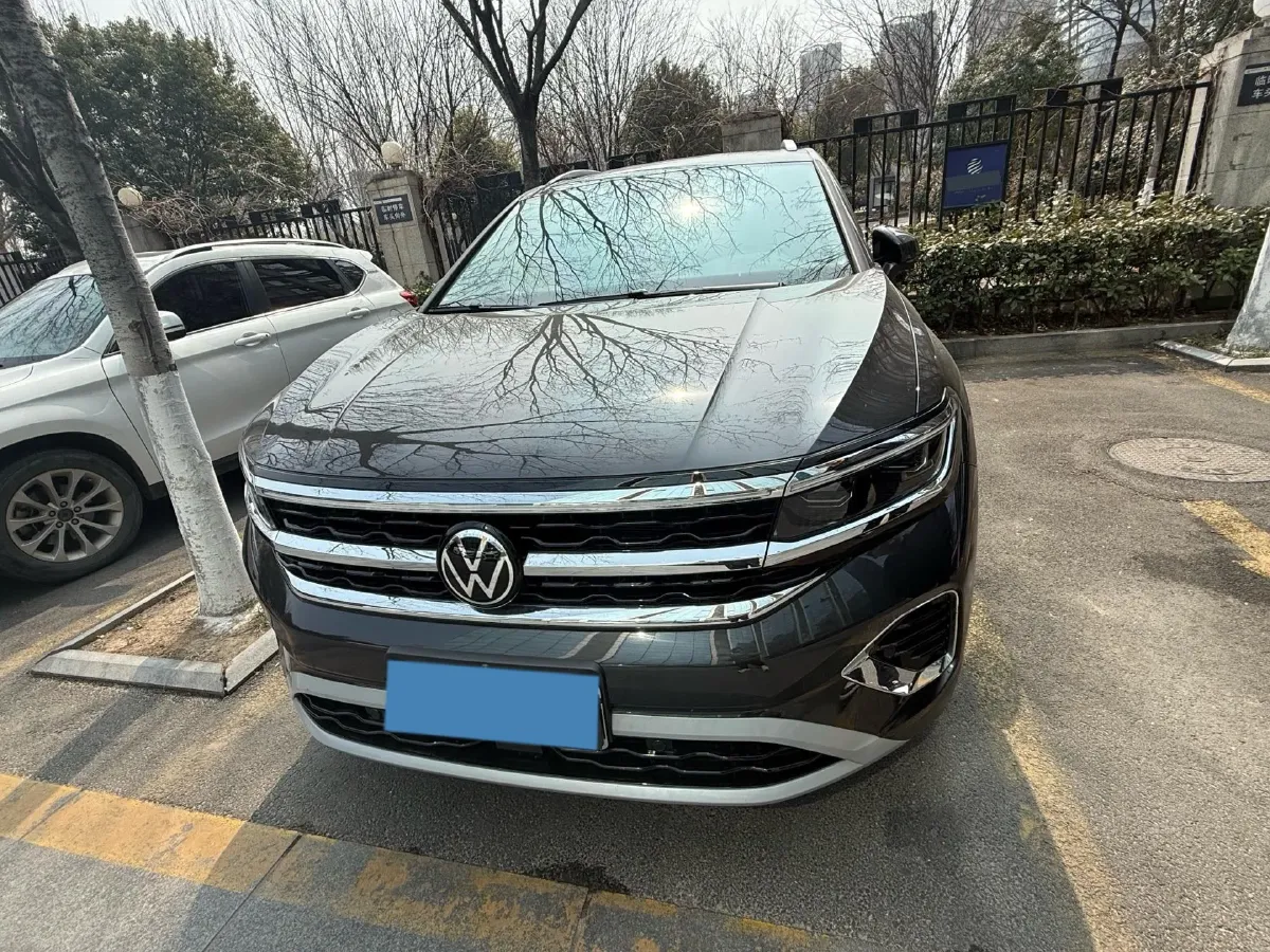 2023 Volkswagen Talagon 2.0T 220HP L4 7DCT,autocango,china used car exporter,china ev exporter,chinese used car exporter,chinese used ev exporter