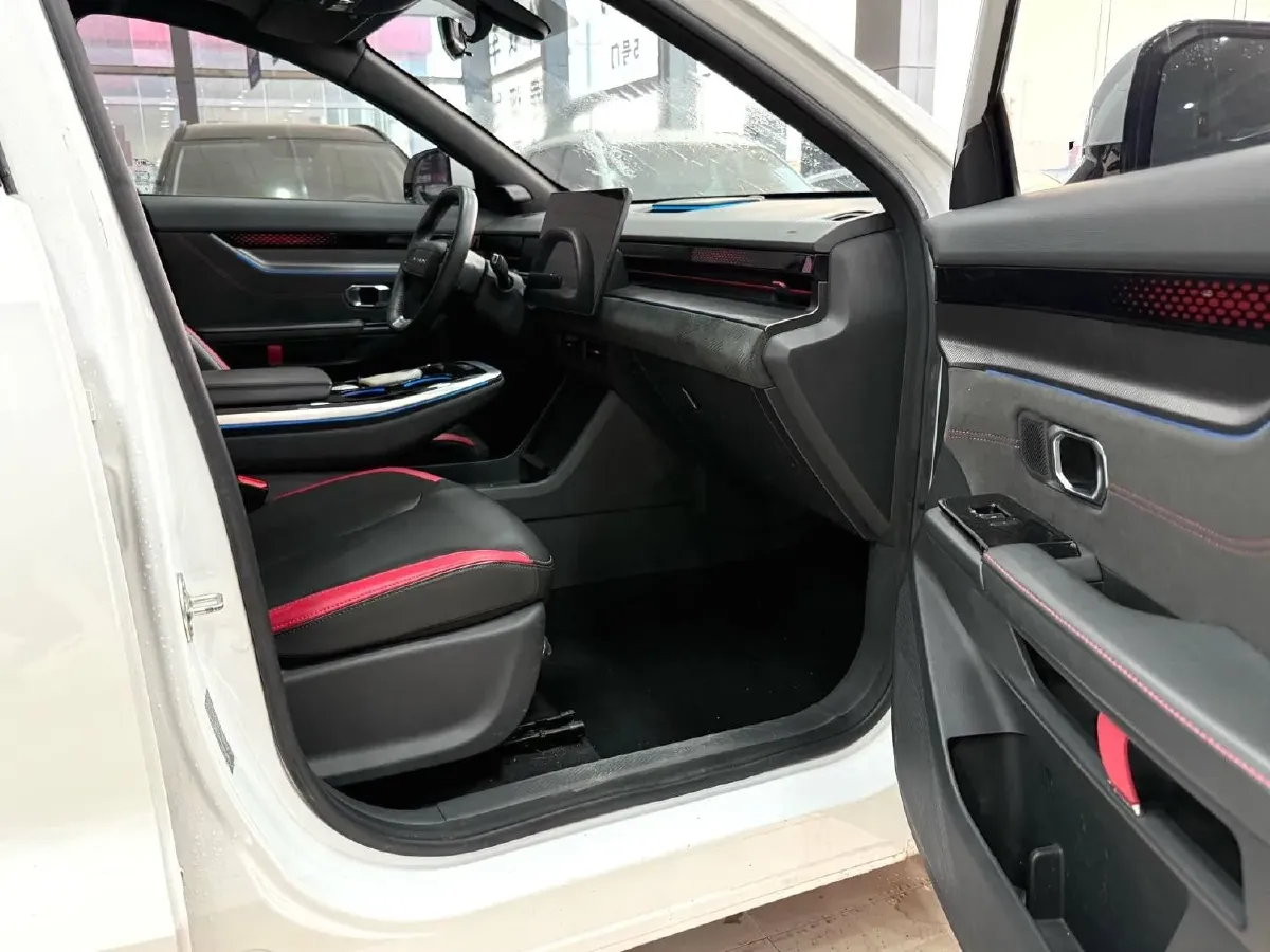 2022 Jetour DASHING 1.6T 197HP L4 7DCT,autocango,china used car exporter,china ev exporter,chinese used car exporter,chinese used ev exporter