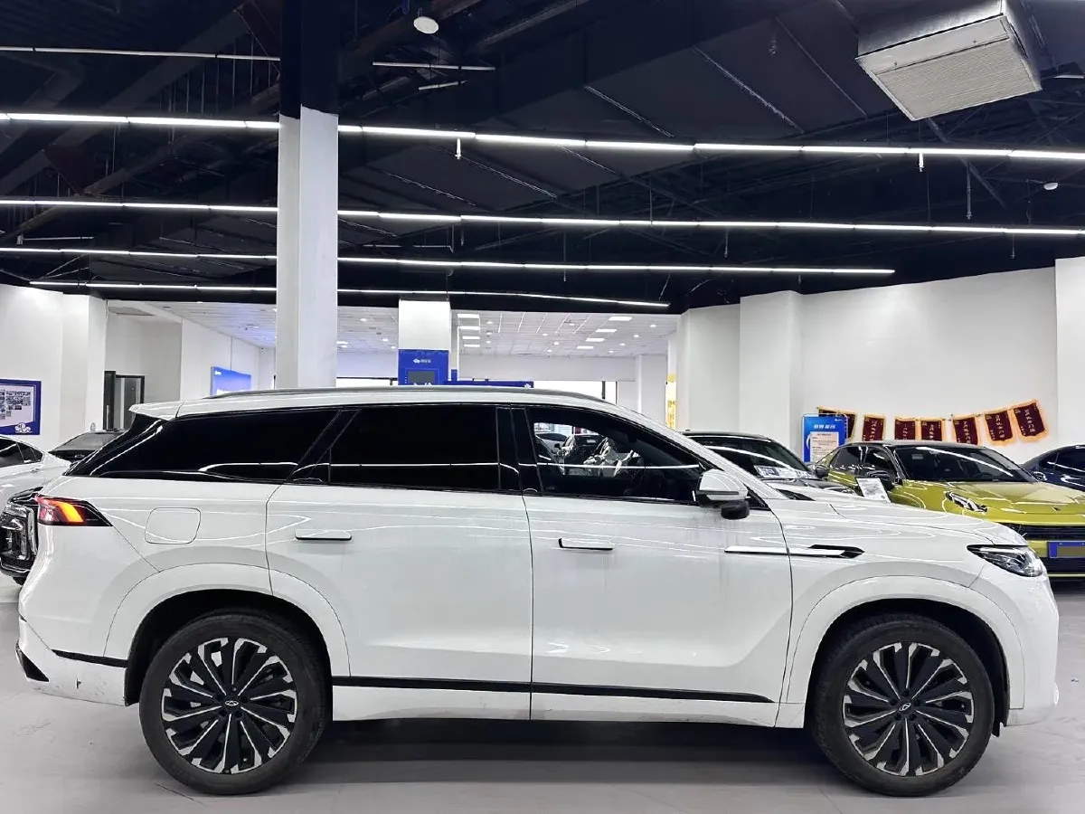 2023 Chery Tiggo 9 2.0T 261HP L4 8AT,autocango,china used car exporter,china ev exporter,chinese used car exporter,chinese used ev exporter