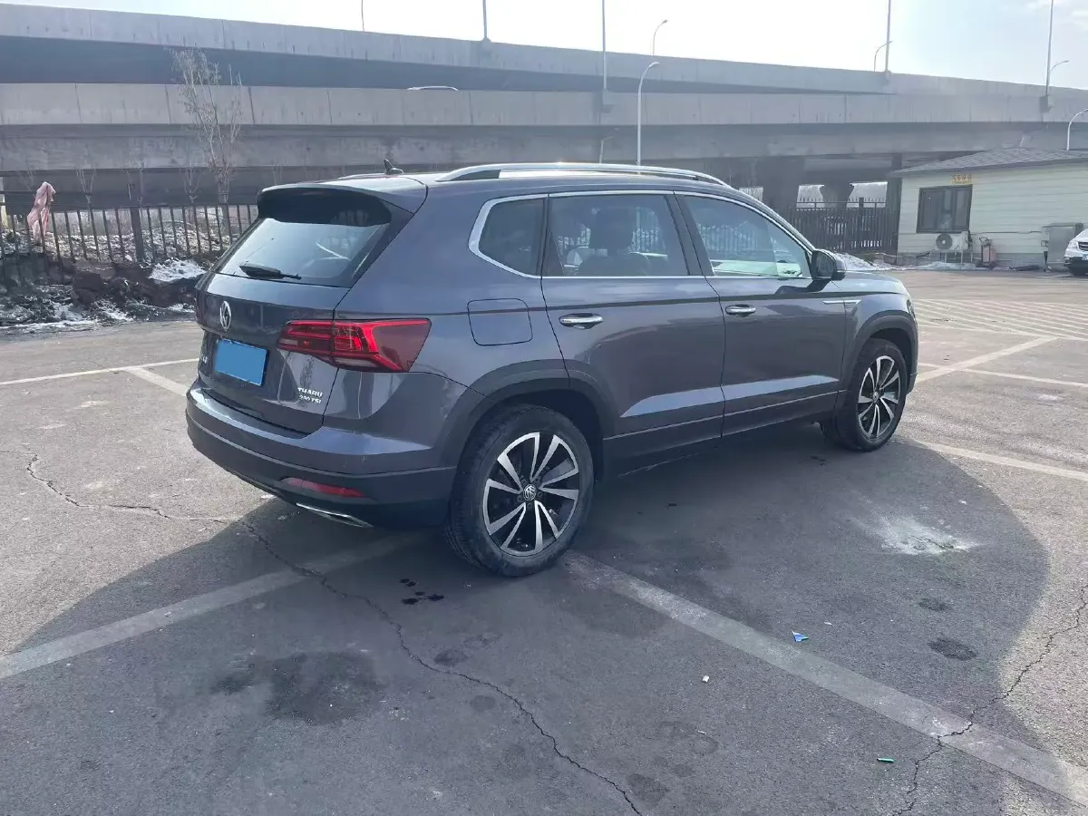 2019 MINI MINI 1.5T 102HP L3 7DCT,autocango,china used car exporter,china ev exporter,chinese used car exporter,chinese used ev exporter