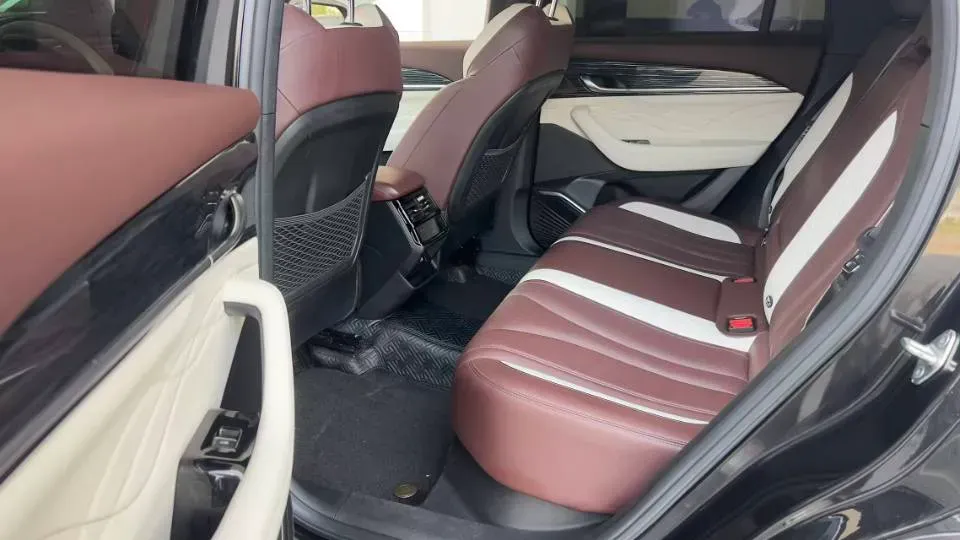 2021 Geely Monjaro 2.0T 238HP L4 8AT,autocango,china used car exporter,china ev exporter,chinese used car exporter,chinese used ev exporter