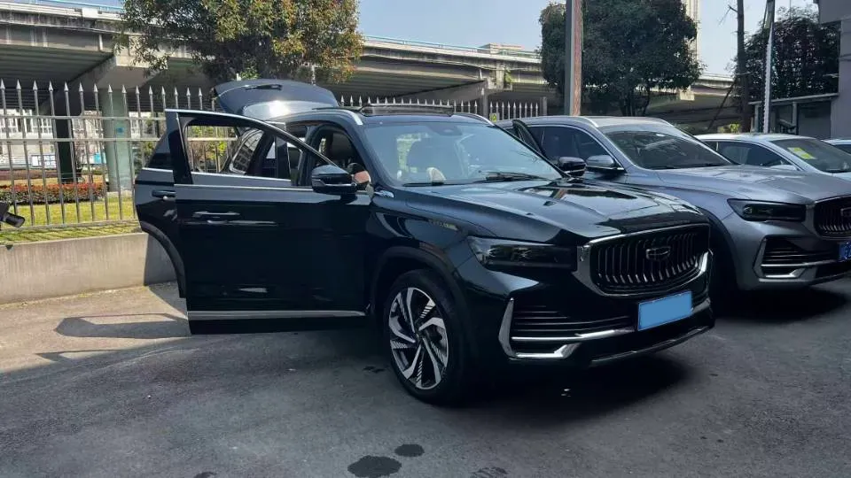 2021 Geely Monjaro 2.0T 238HP L4 8AT,autocango,china used car exporter,china ev exporter,chinese used car exporter,chinese used ev exporter