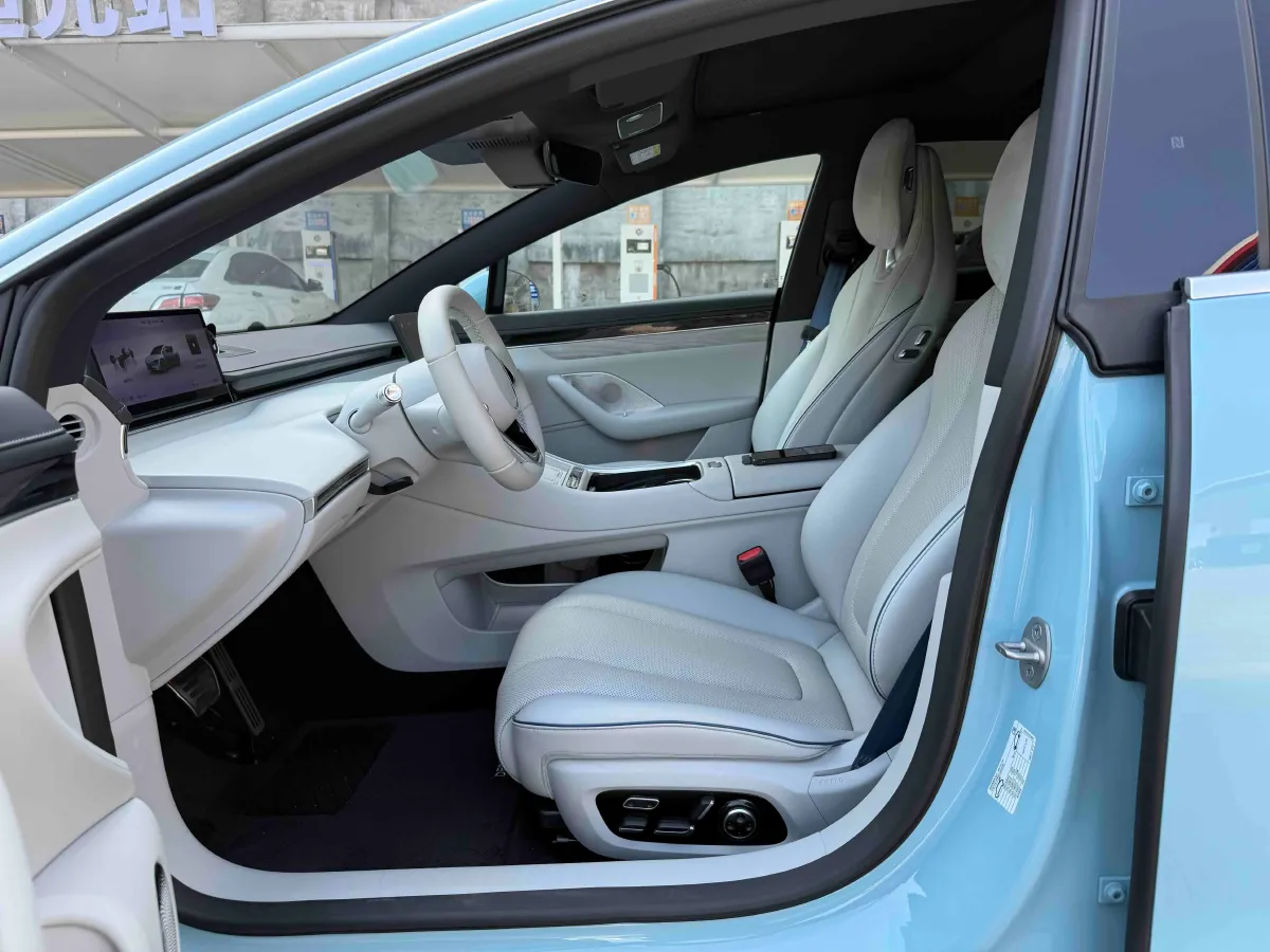 2024 Luxeed S7 BEV 82KWH,autocango,china used car exporter,china ev exporter,chinese used car exporter,chinese used ev exporter