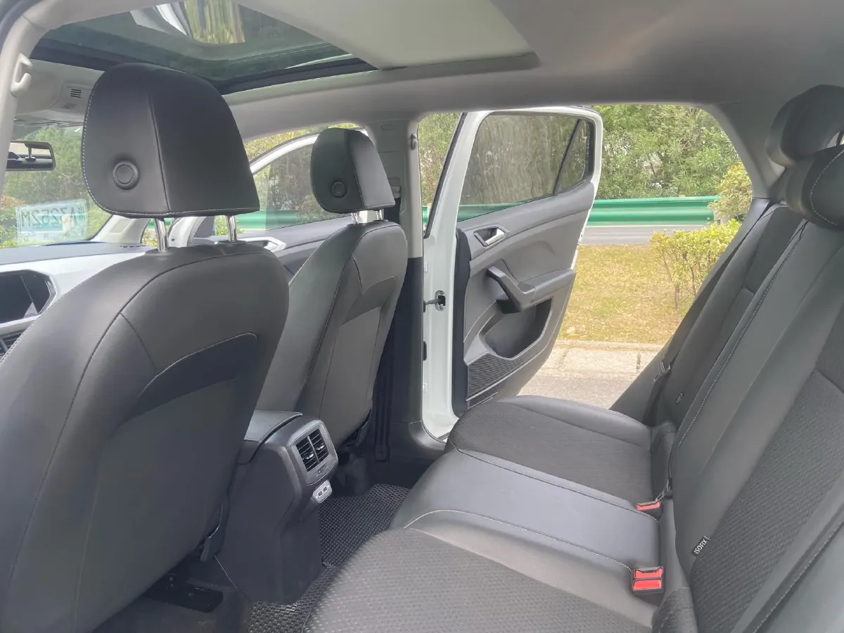 2023 Volkswagen Tacqua 1.2T 116HP L4 7DCT,autocango,china used car exporter,china ev exporter,chinese used car exporter,chinese used ev exporter