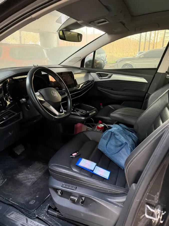 2021 Volkswagen Talagon 2.0T 220HP L4 7DCT,autocango,china used car exporter,china ev exporter,chinese used car exporter,chinese used ev exporter