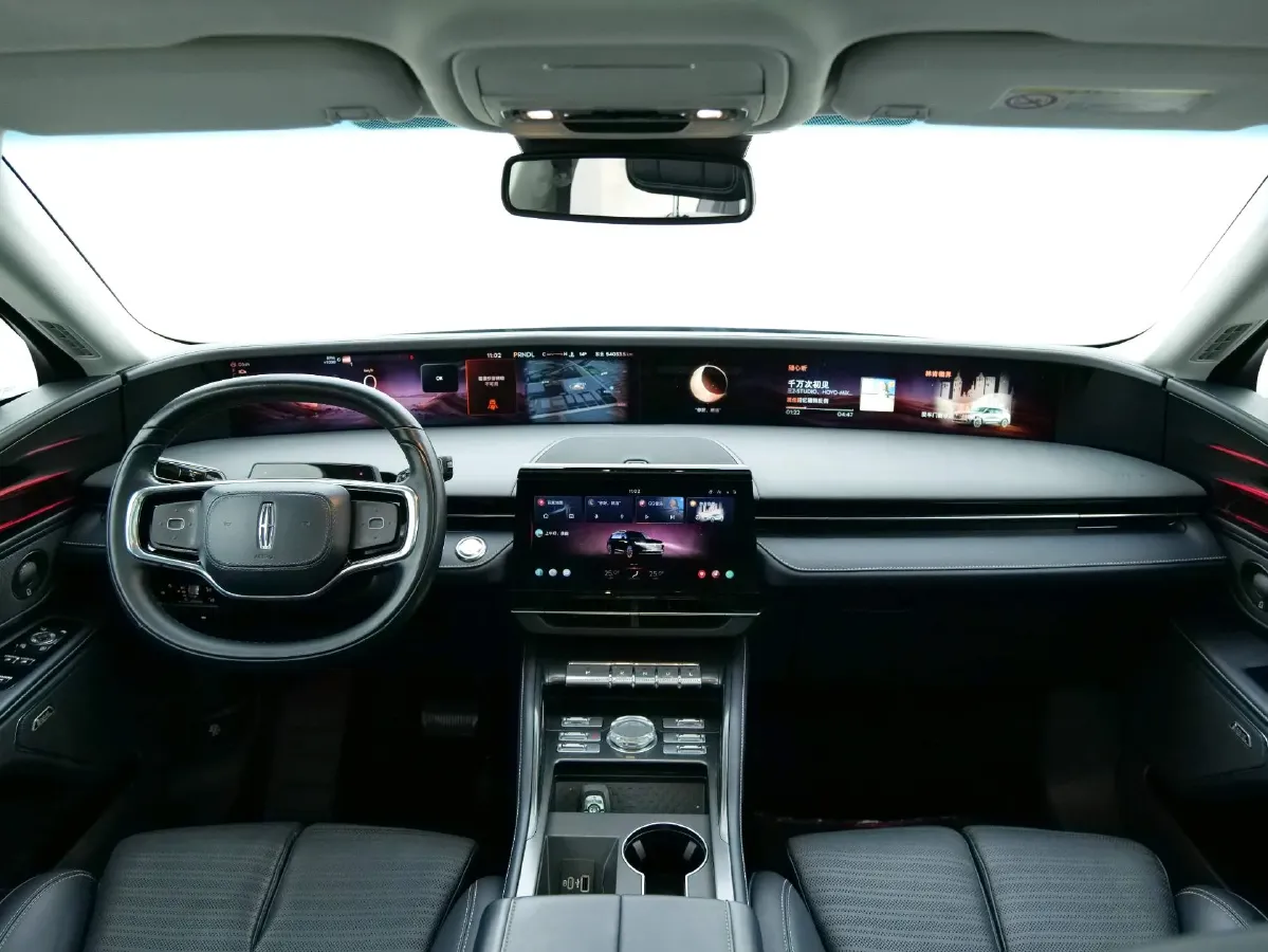 2023 Lincoln Nautilus 2.0T 261HP L4 8AT,autocango,china used car exporter,china ev exporter,chinese used car exporter,chinese used ev exporter