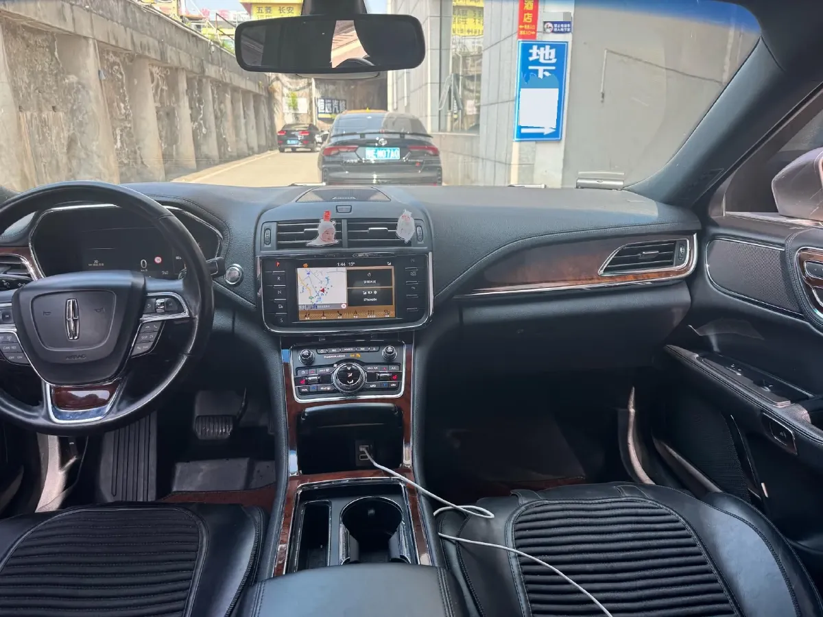 2018 Lincoln Continental 2.0T 261HP L4 6AT,autocango,china used car exporter,china ev exporter,chinese used car exporter,chinese used ev exporter