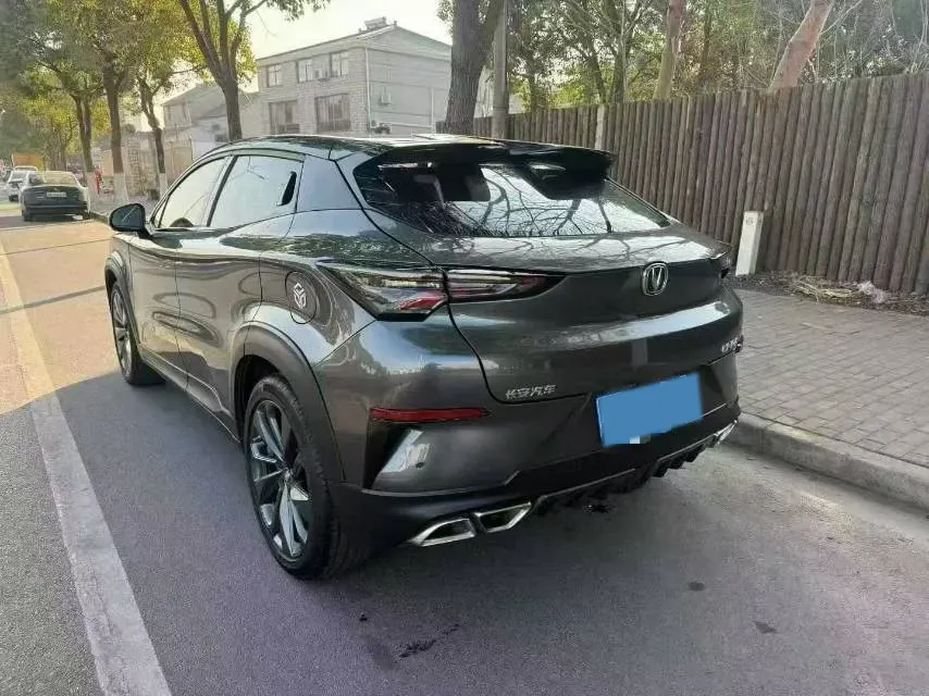 2020 ChangAn UNI-T 1.5T 180HP L4 7DCT,autocango,china used car exporter,china ev exporter,chinese used car exporter,chinese used ev exporter