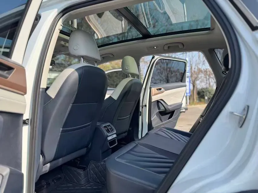 2023 Volkswagen Tharu 1.5T 160HP L4 7DCT,autocango,china used car exporter,china ev exporter,chinese used car exporter,chinese used ev exporter