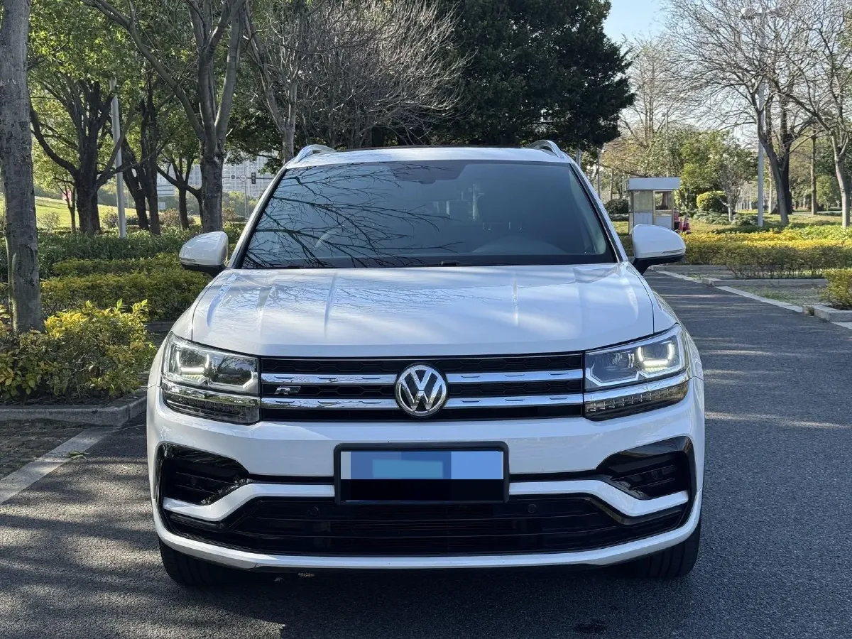 2019 MINI MINI 1.5T 102HP L3 7DCT,autocango,china used car exporter,china ev exporter,chinese used car exporter,chinese used ev exporter