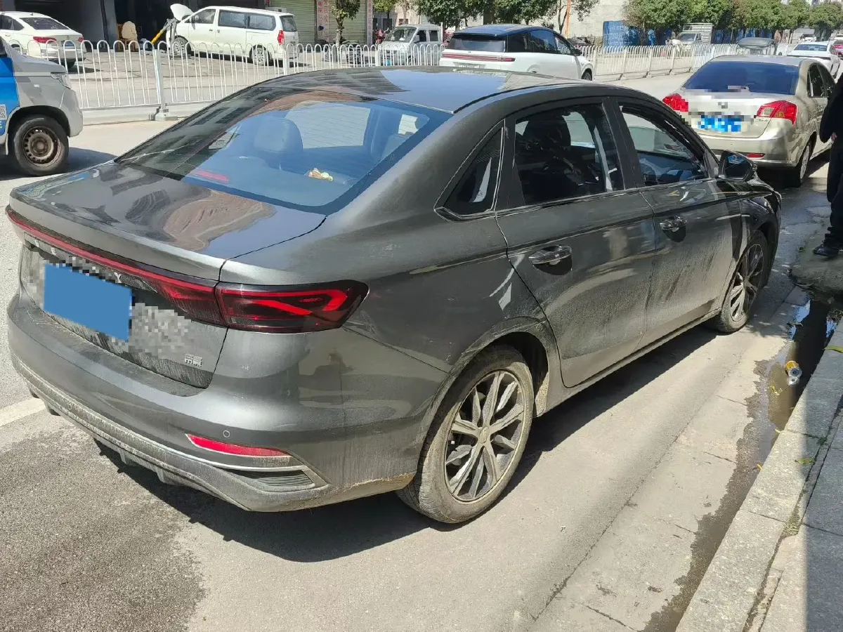 2022 Geely Emgrand 1.5L 114HP L4 CVT,autocango,china used car exporter,china ev exporter,chinese used car exporter,chinese used ev exporter