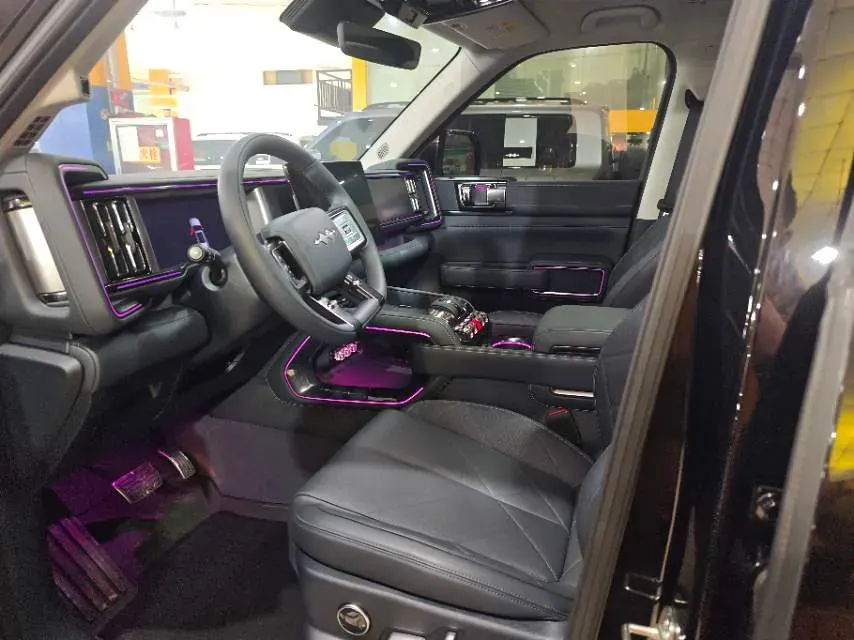 2023 FangChengBao Bao 5 1.5T 194HP L4 E-CVT PHEV 31.8KWH,autocango,china used car exporter,china ev exporter,chinese used car exporter,chinese used ev exporter