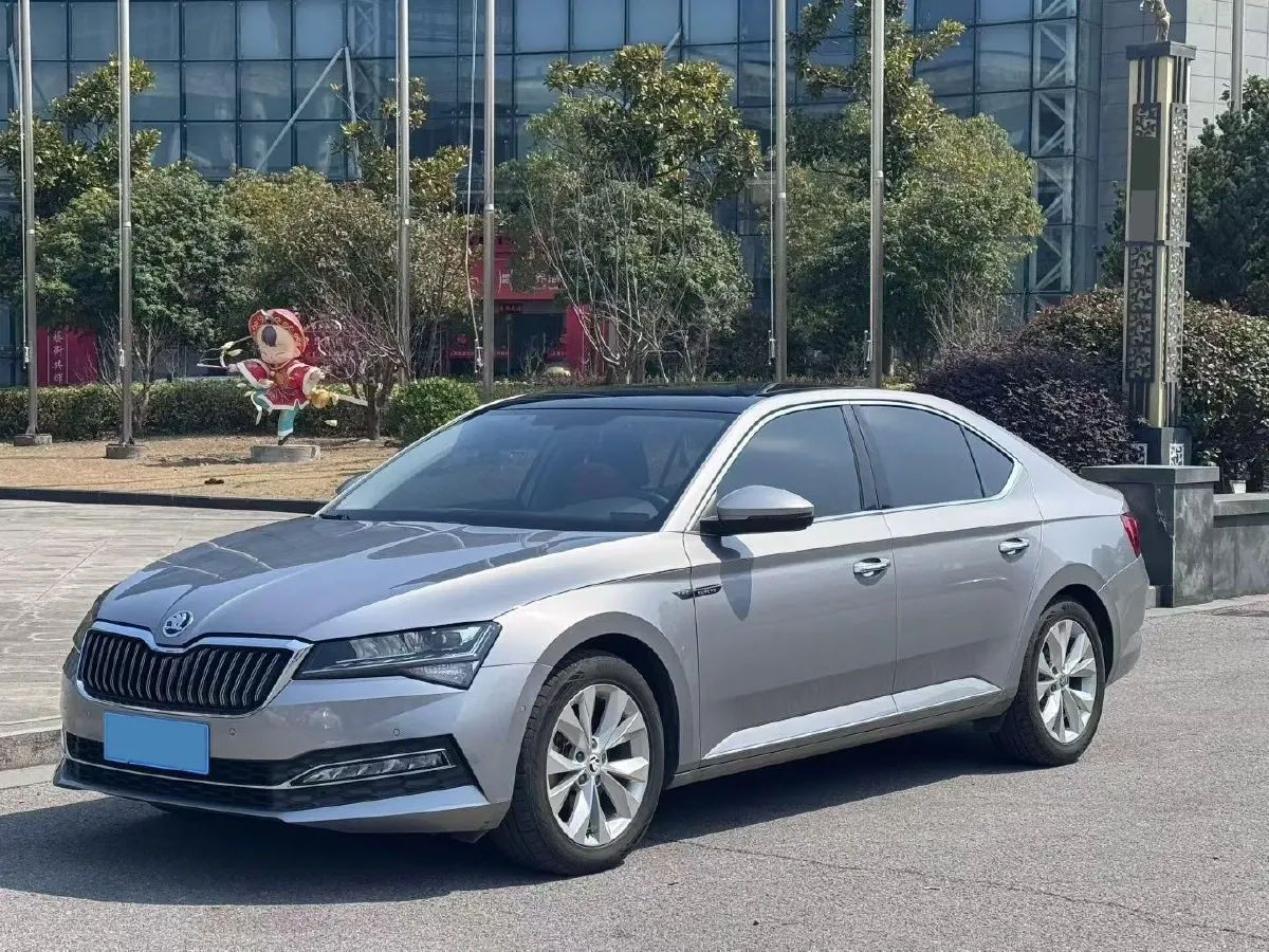 2019 Skoda Superb 1.4T 150HP L4 7DCT,autocango,china used car exporter,china ev exporter,chinese used car exporter,chinese used ev exporter