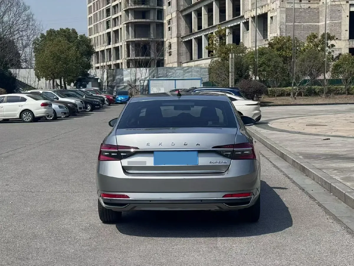 2019 Skoda Superb 1.4T 150HP L4 7DCT,autocango,china used car exporter,china ev exporter,chinese used car exporter,chinese used ev exporter