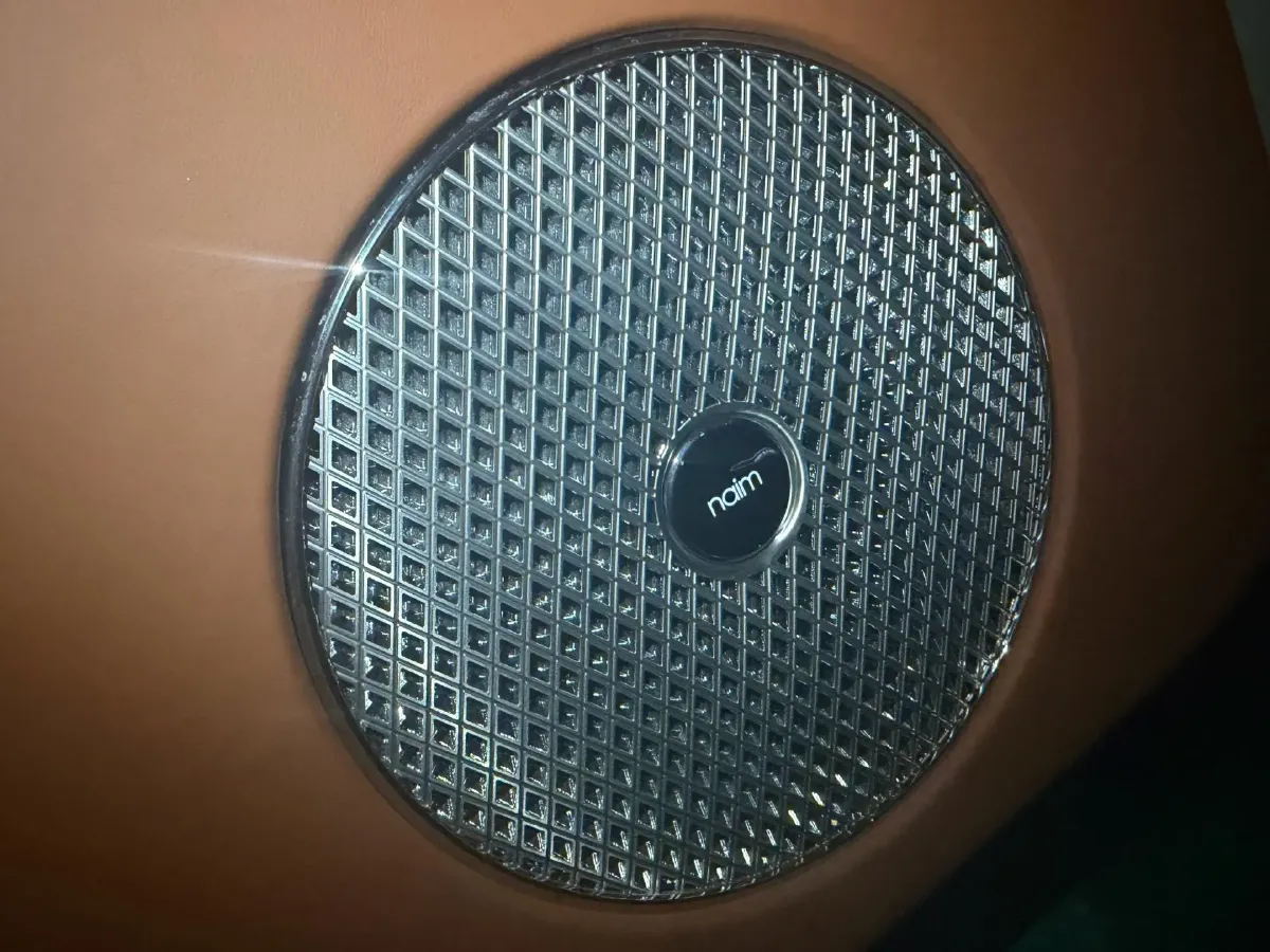 2023 Bentley Bentayga 4.0T 550HP V8 8AT,autocango,china used car exporter,china ev exporter,chinese used car exporter,chinese used ev exporter