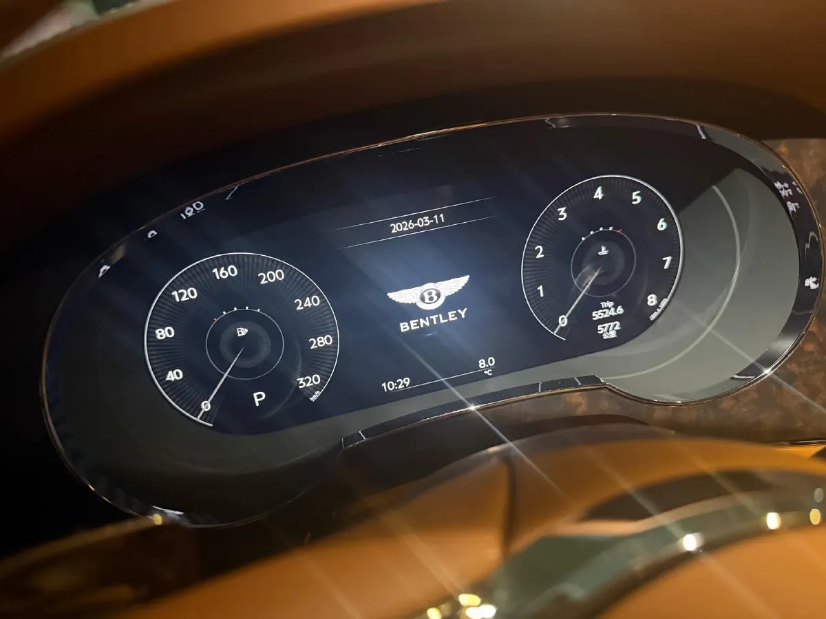 2023 Bentley Bentayga 4.0T 550HP V8 8AT,autocango,china used car exporter,china ev exporter,chinese used car exporter,chinese used ev exporter