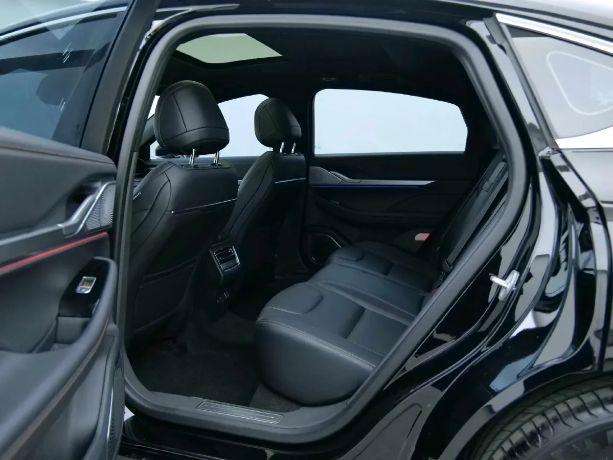 2022 Lincoln Z 2.0T 246HP L4 8AT,autocango,china used car exporter,china ev exporter,chinese used car exporter,chinese used ev exporter