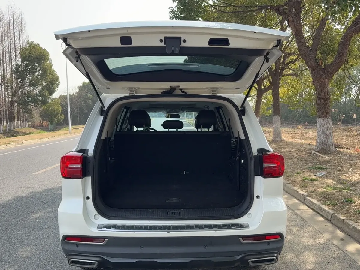 2019 Roewe RX8 2.0T 222HP L4 6AT,autocango,china used car exporter,china ev exporter,chinese used car exporter,chinese used ev exporter