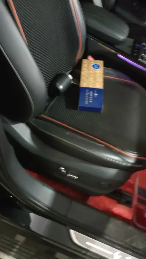 2022 HongQi HS5 2.0T 224HP L4 6AT,autocango,china used car exporter,china ev exporter,chinese used car exporter,chinese used ev exporter