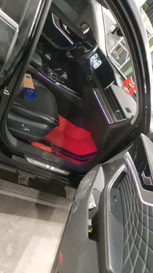 2022 HongQi HS5 2.0T 224HP L4 6AT,autocango,china used car exporter,china ev exporter,chinese used car exporter,chinese used ev exporter